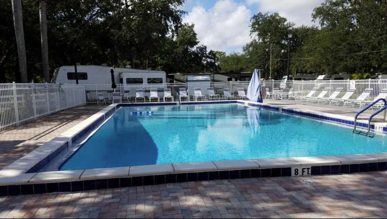 Cozy Tiny Home Near Disney World & Orlando Parks! Kissimmee Buitenkant foto
